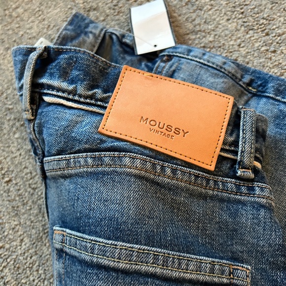 Moussy Denim - NWT Moussy Vintage Evelyn Jeans size 26